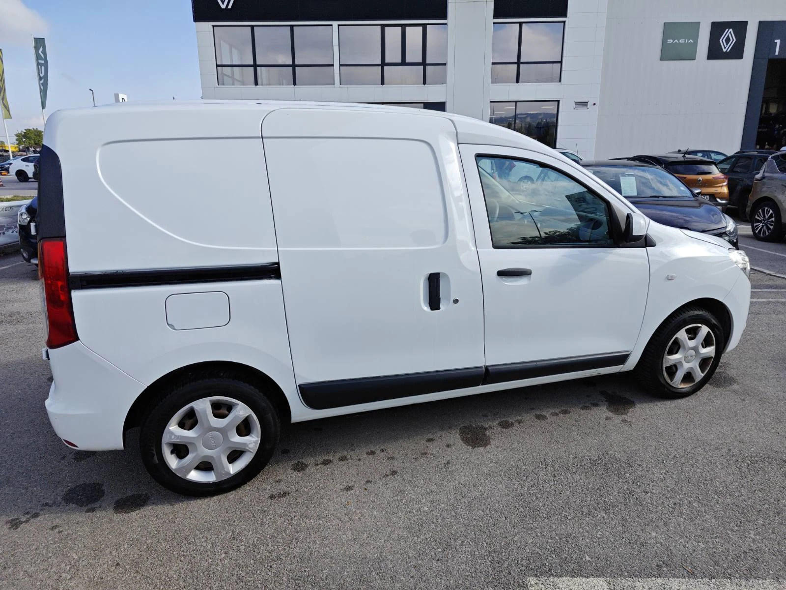 Dacia Dokker 1.5 DCi 75k.c. N1 1+ 1 - изображение 5