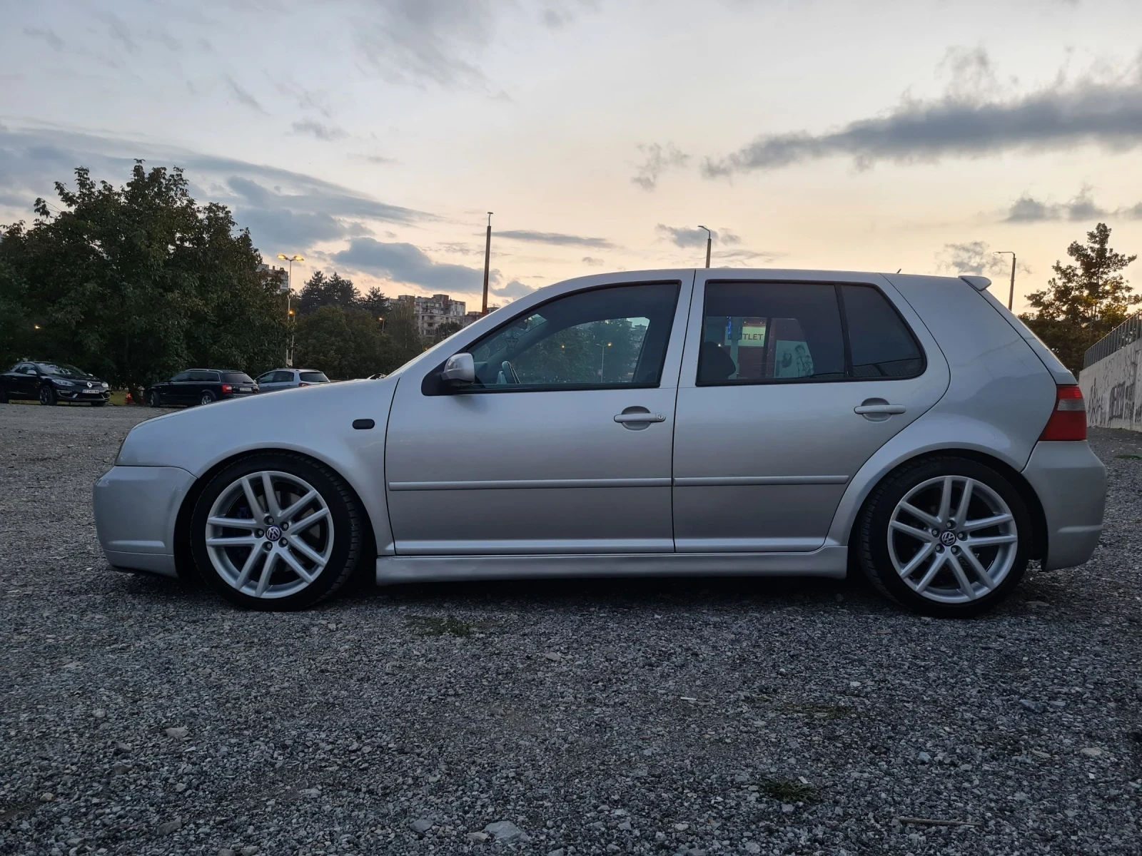 VW Golf Mk4 1.6 SR - изображение 2