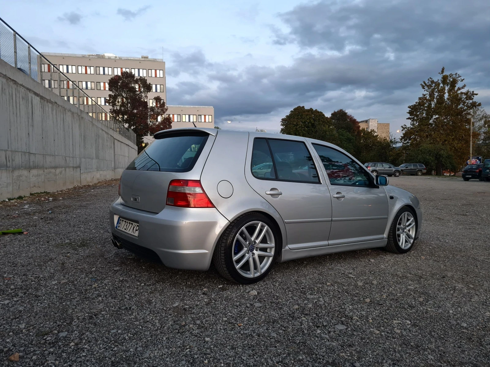 VW Golf Mk4 1.6 SR - изображение 4