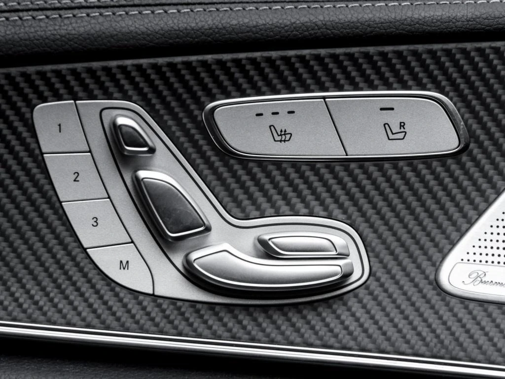 Mercedes-Benz AMG GT 53/4MATIC/CARBON/V8 STYLE/BURM/360/NIGHT/MULTIBEAM - изображение 8