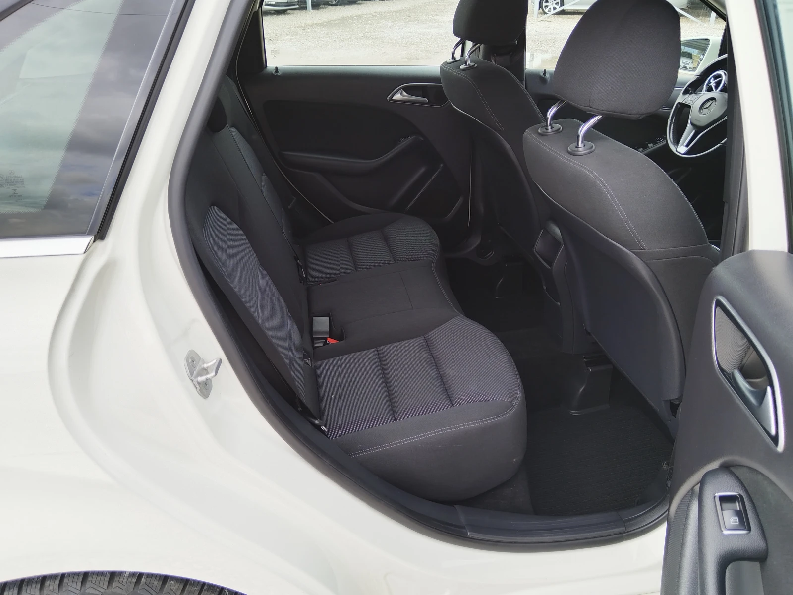 Mercedes-Benz B 180 1.5CDI-NAVI-LED-КСЕНОН-EURO5B - изображение 10