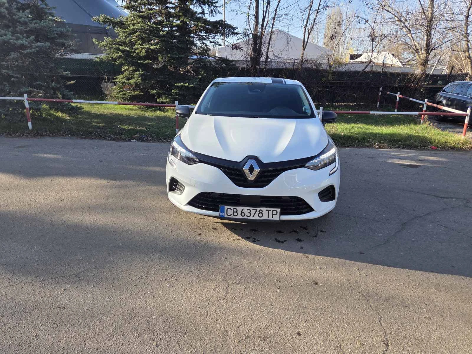 Renault Clio 1.0ТCe / бензин/ фабрична Газ - изображение 3