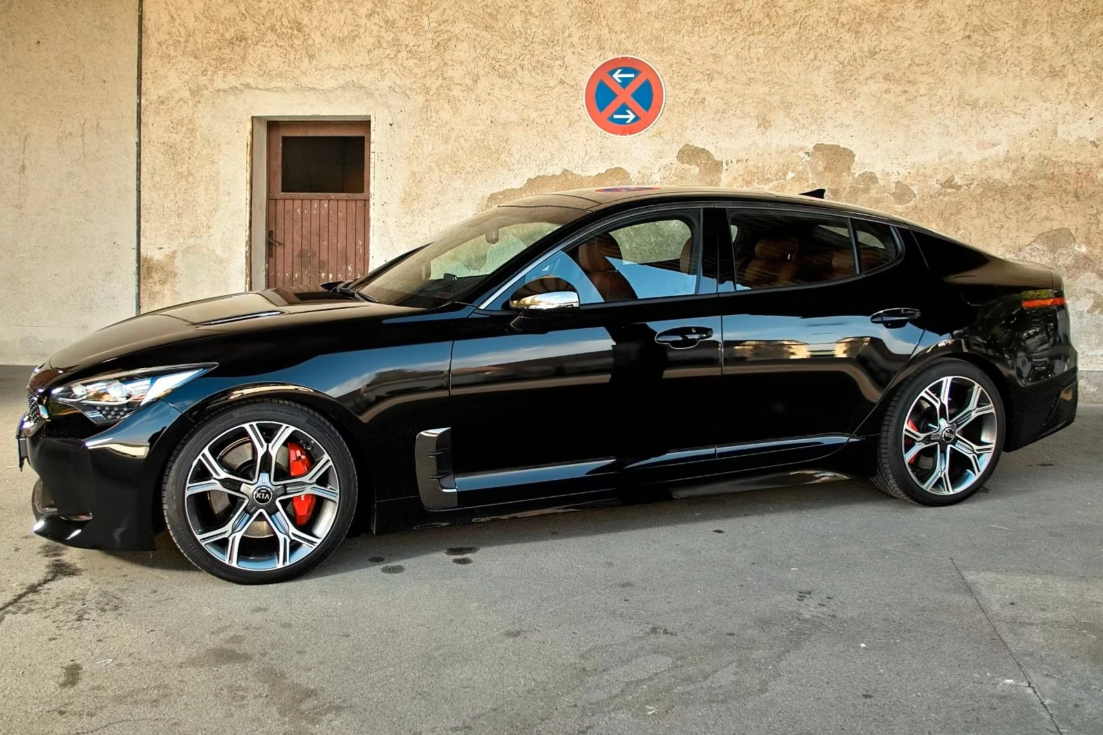 Kia Stinger GT 4WD 3.3 - изображение 3