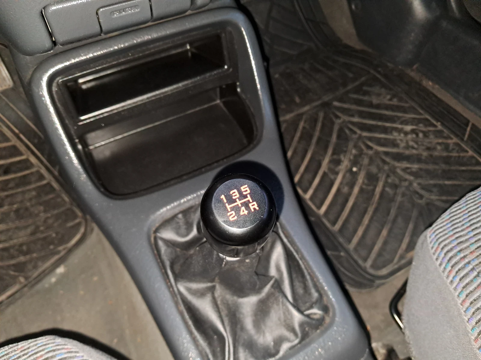 Honda Civic 1.4is | Mobile.bg � ����������� 11