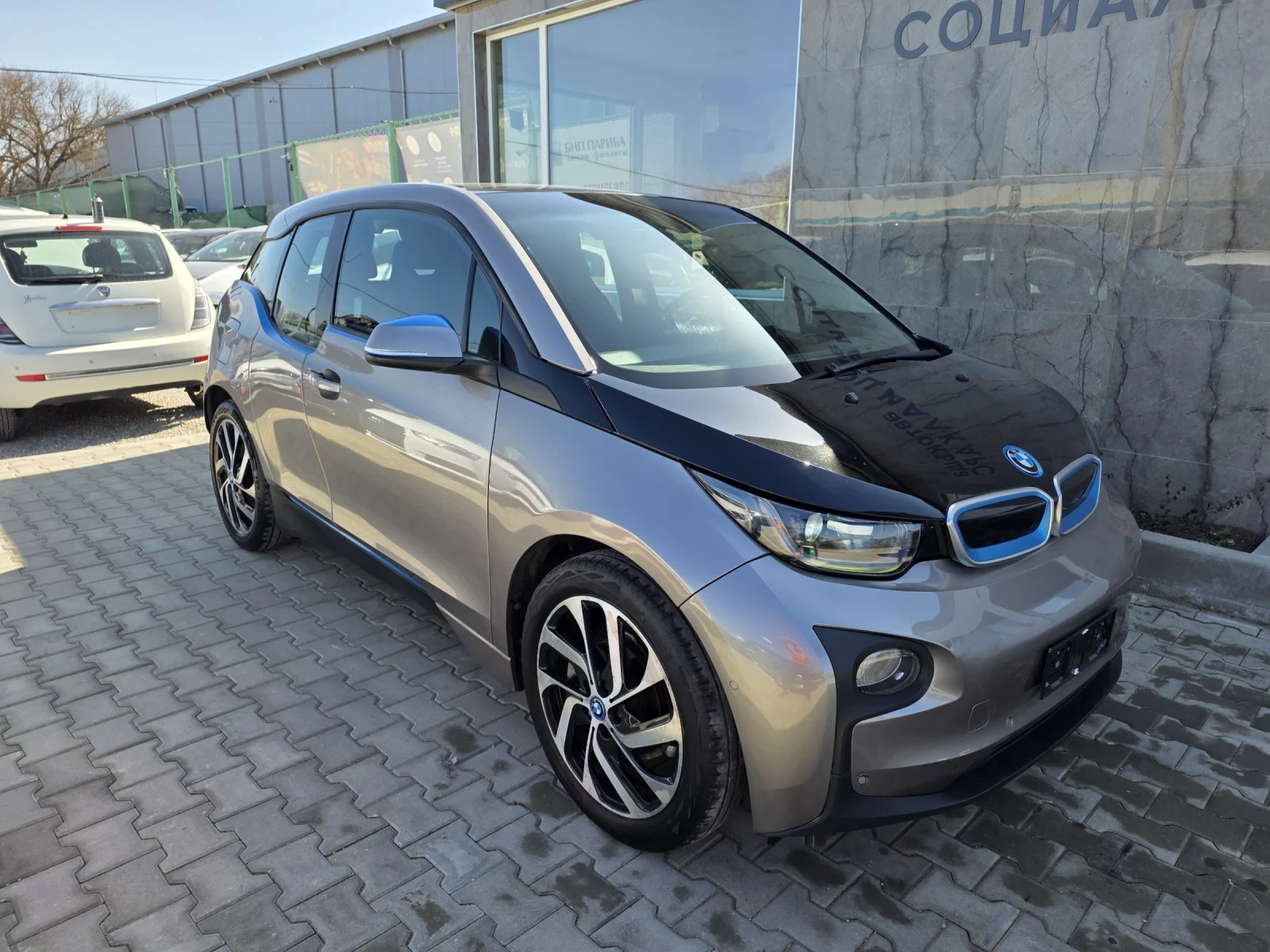 BMW i3