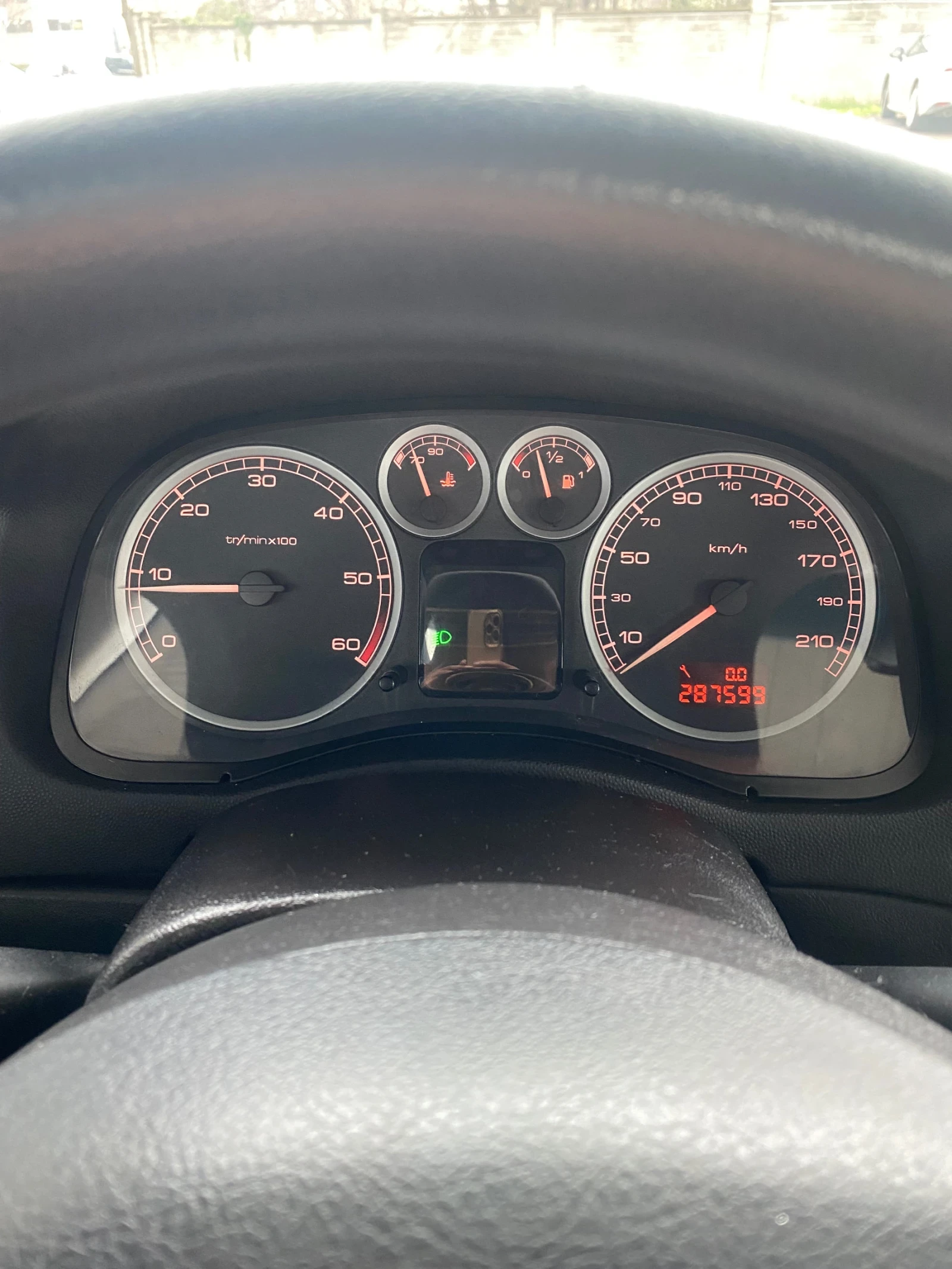 Peugeot 307 2.0 HDI, снимка 9 - Автомобили и джипове - 54130198