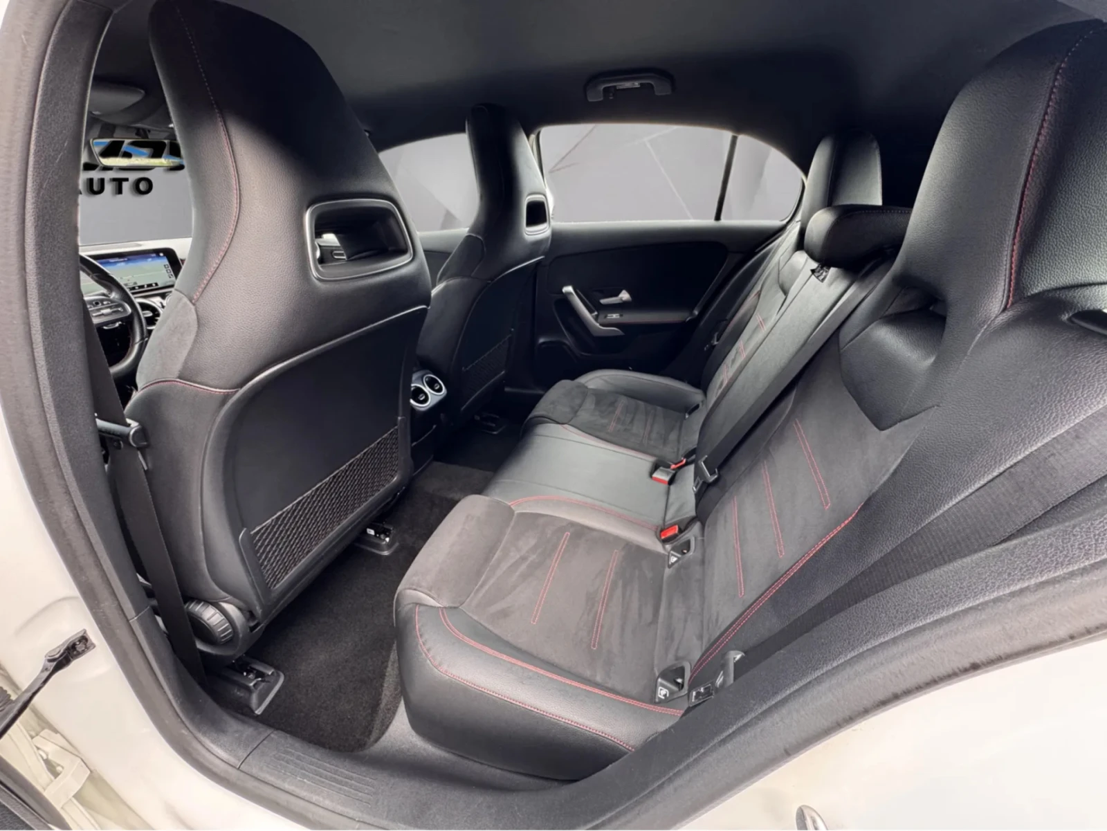 Mercedes-Benz A 180 AMG-PACKET ДИСТРОНИК НАВИГАЦИЯ КОЖА ПОДГРЕВ , снимка 15 - Автомобили и джипове - 54149555