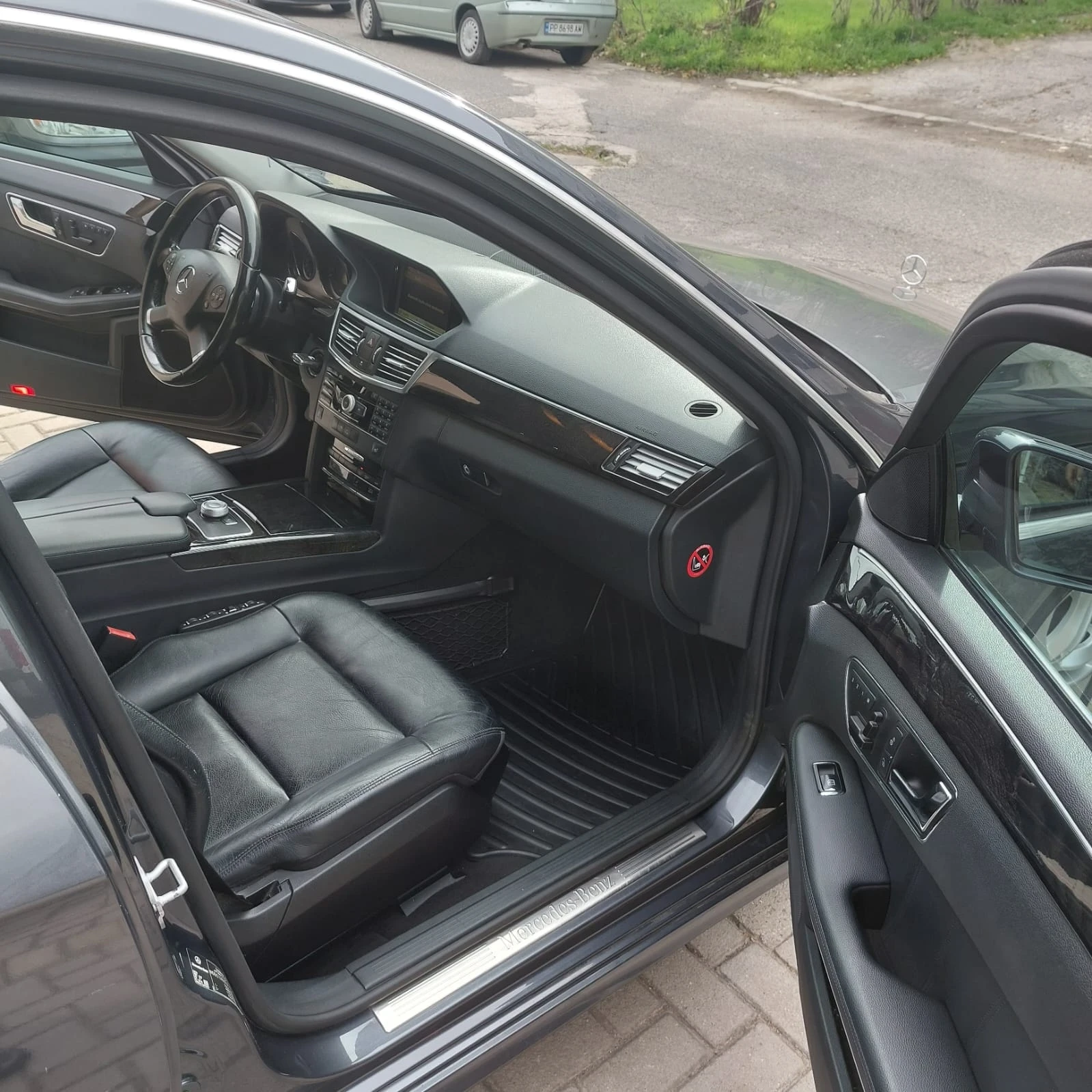 Mercedes-Benz E 350, снимка 6 - Автомобили и джипове - 54577129