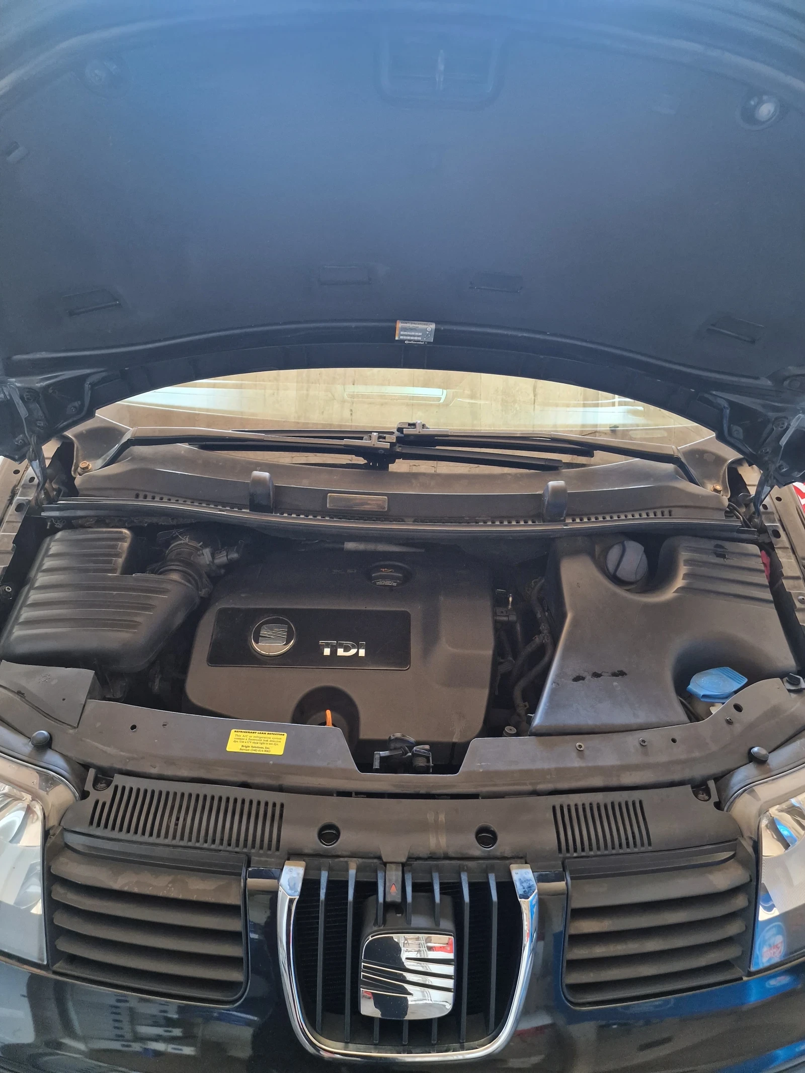 Seat Alhambra, снимка 9 - Автомобили и джипове - 54985664