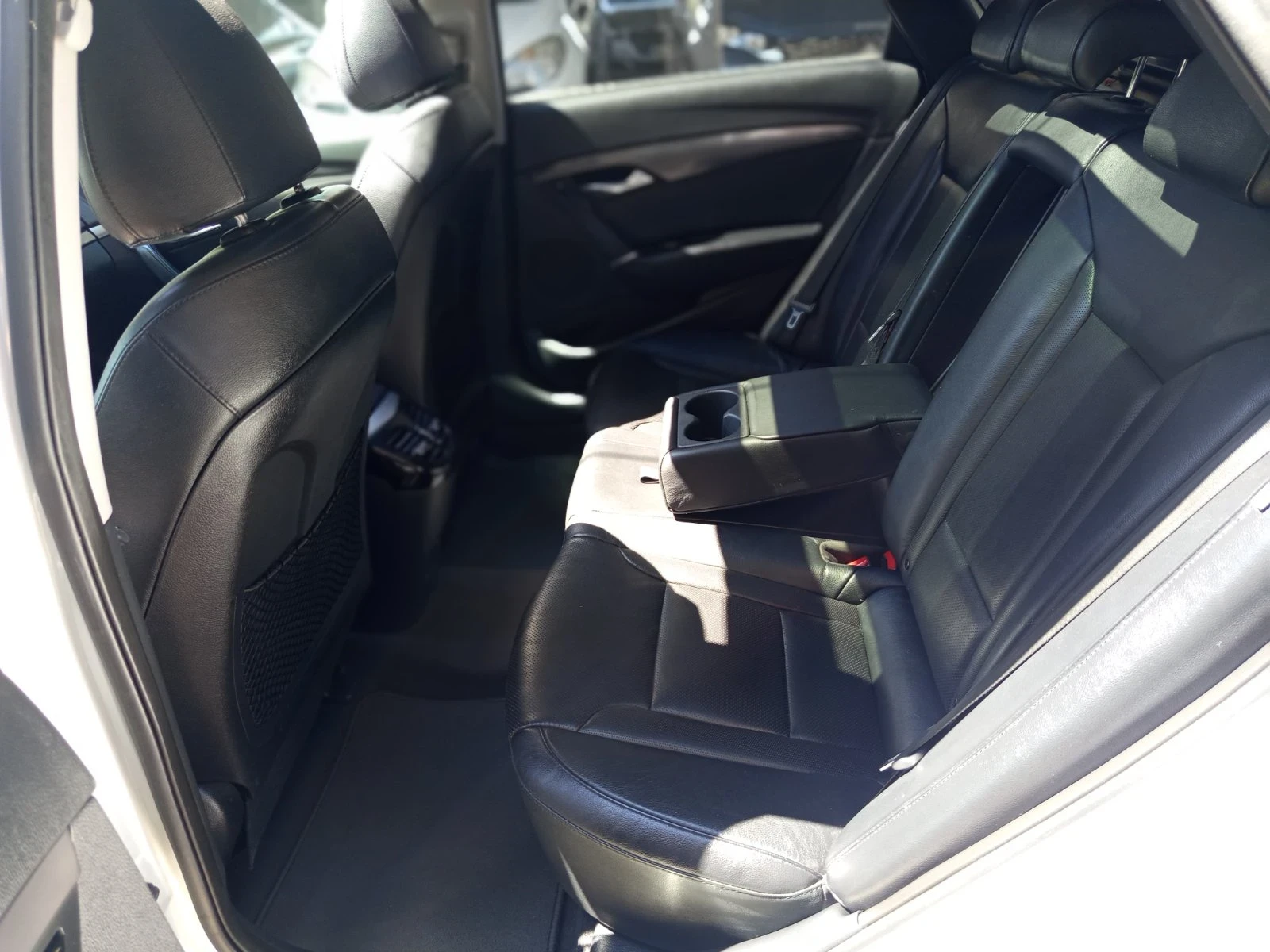 Hyundai I40 1.7 crdi, снимка 9 - Автомобили и джипове - 55045835