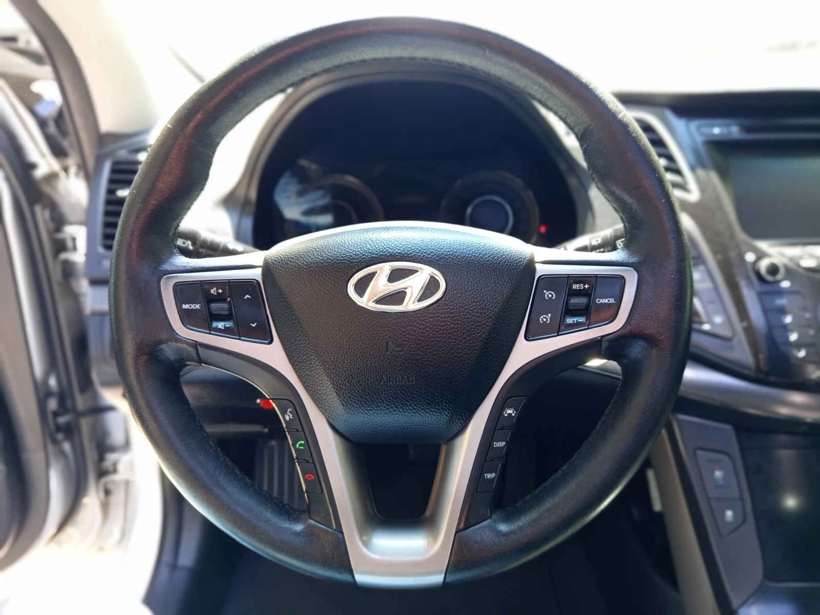 Hyundai I40 1.7 crdi, снимка 13 - Автомобили и джипове - 55045835