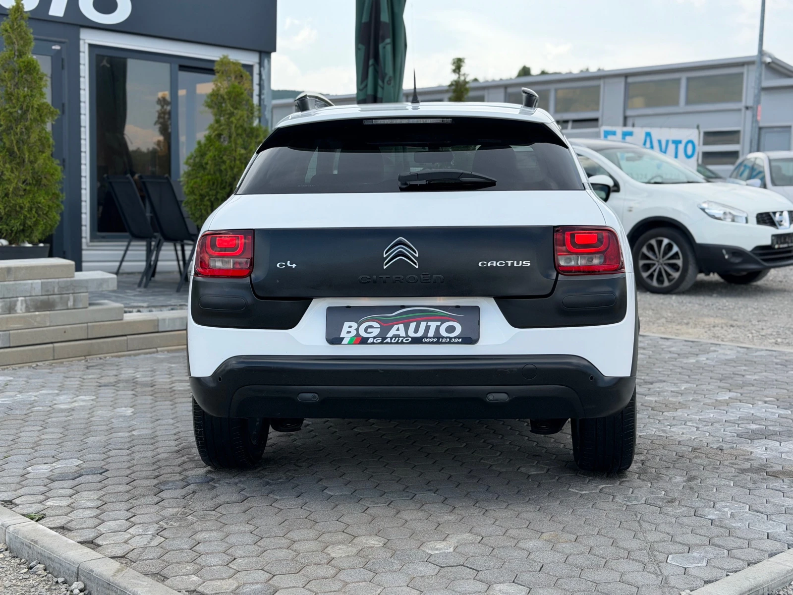 Citroen C4 Cactus * ИТАЛИЯ* АВТОМАТИК* SHINE* 1.6 BLUEHDI* EURO 6* , снимка 5 - Автомобили и джипове - 55123690