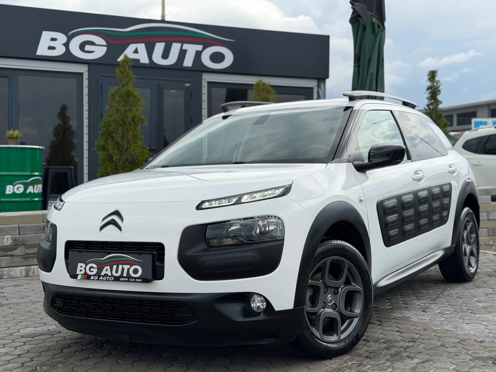 Citroen C4 Cactus * ИТАЛИЯ* АВТОМАТИК* SHINE* 1.6 BLUEHDI* EURO 6* 