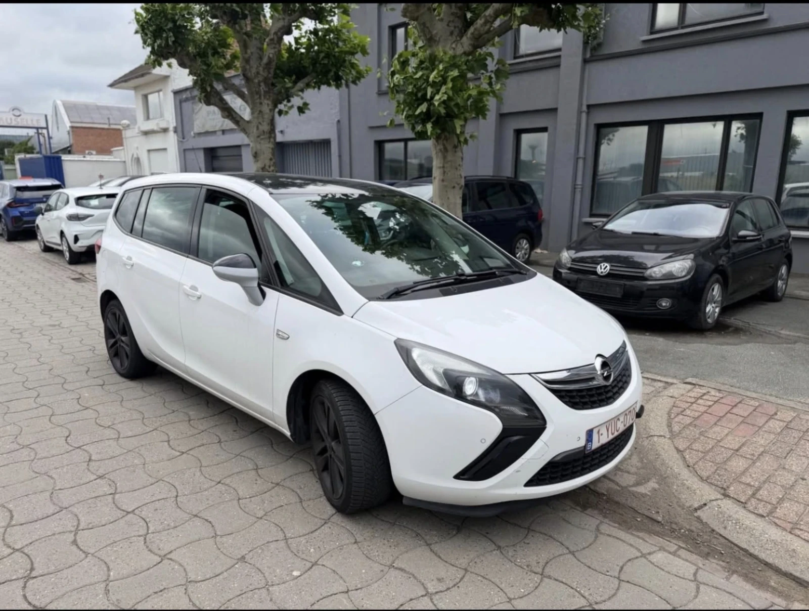 Opel Zafira 2.0CDTI, снимка 4 - Автомобили и джипове - 55383113