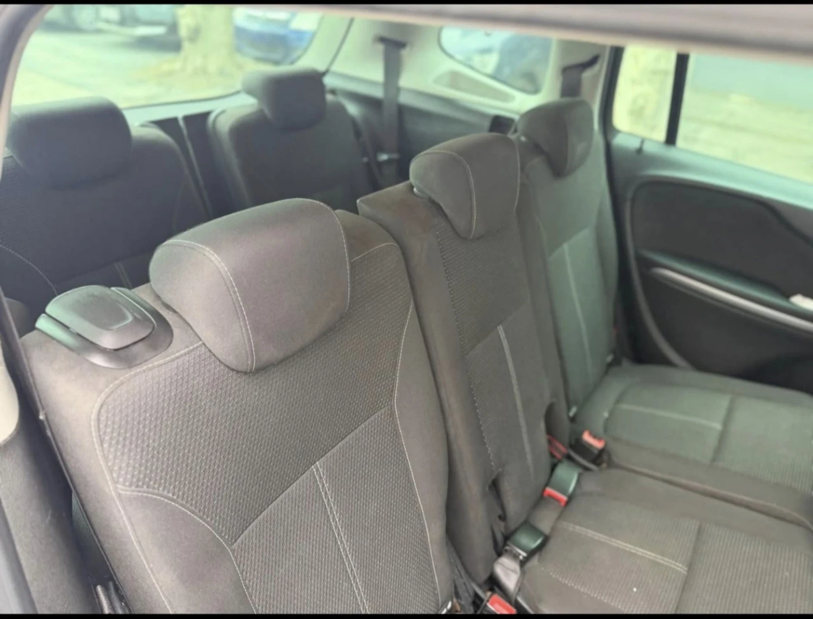 Opel Zafira 2.0CDTI, снимка 6 - Автомобили и джипове - 55383113