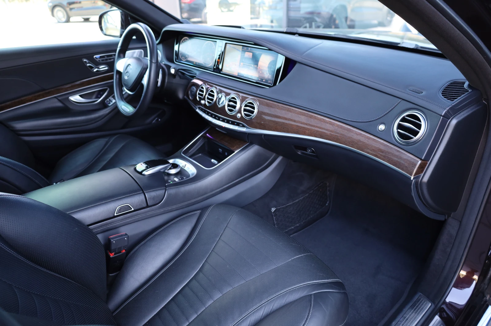 Mercedes-Benz S 350 4 MATIC* AMG* 3 TV* EXCLUSIVE* LONG* , снимка 14 - Автомобили и джипове - 55689149