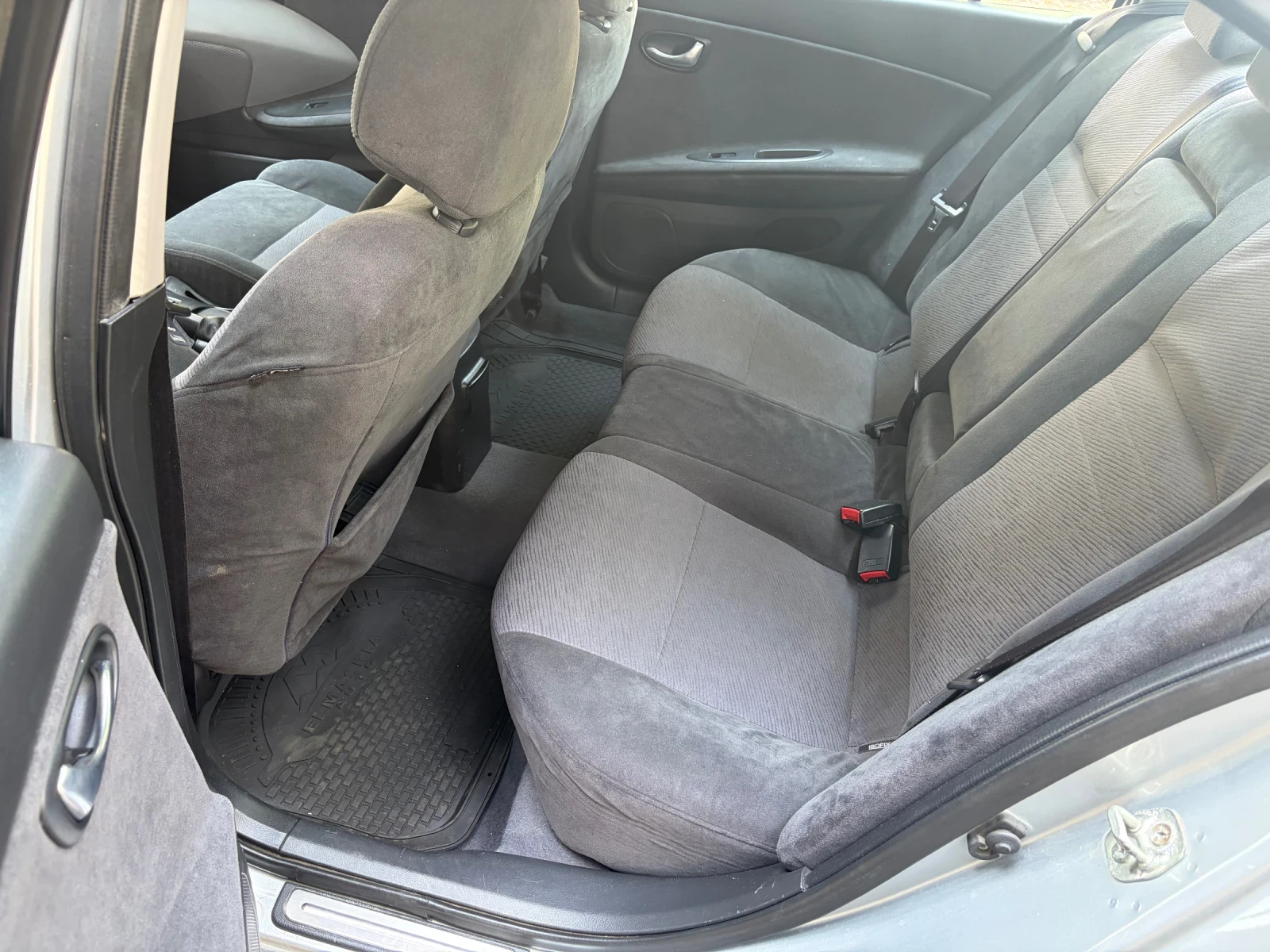 Nissan Primera, снимка 7 - Автомобили и джипове - 55796399