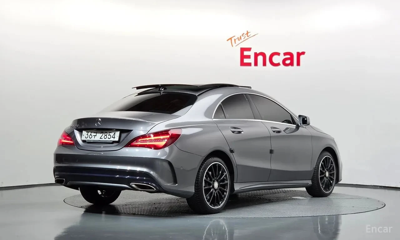 Mercedes-Benz CLA 220 AMG-PACK| ALCANTARA| ПАМЕТ| ПАНОРАМА| ПОДГРЕВИ| , снимка 2 - Автомобили и джипове - 56108102