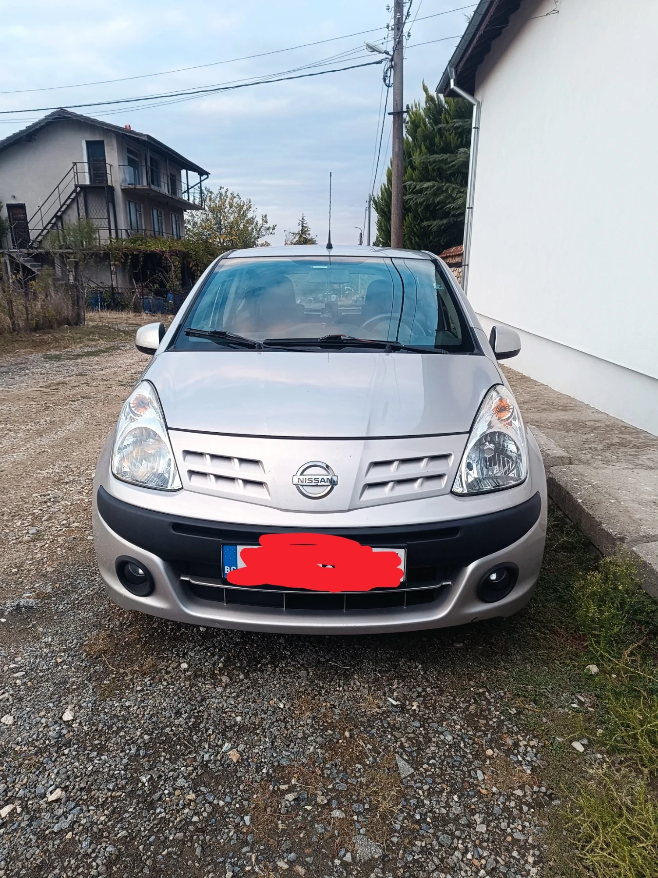 Nissan Pixo