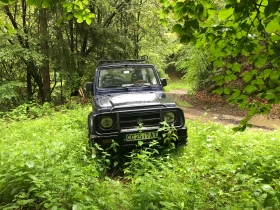  Suzuki Samurai