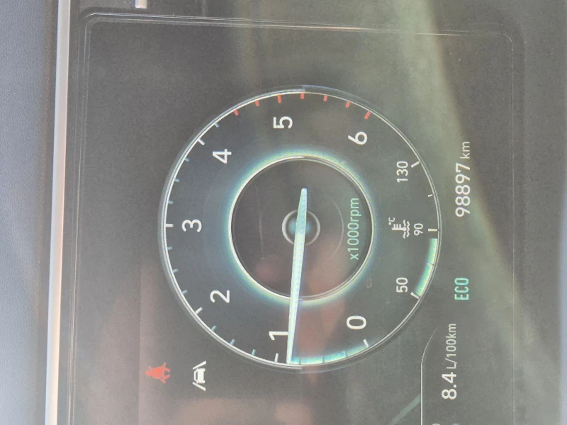 Hyundai Tucson 1.6 Mild Hybrid 4x4, снимка 10 - Автомобили и джипове - 52926572