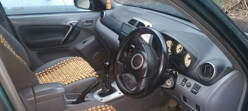 Toyota Rav4, снимка 8 - Автомобили и джипове - 53461744