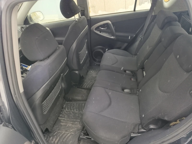 Toyota Rav4 Джип, снимка 8 - Автомобили и джипове - 53576442