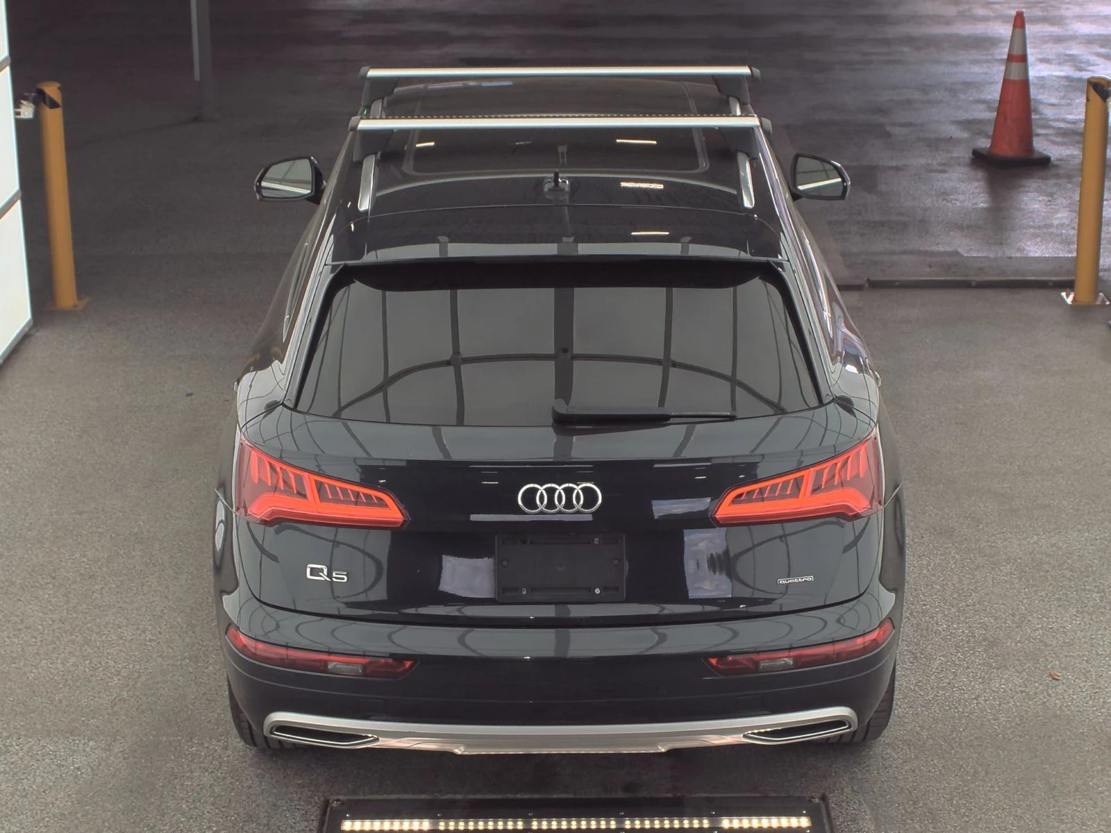 Audi Q5 Premium* Подгрев* М.Точка* 8ZF* Keyless* Пано*  - изображение 5