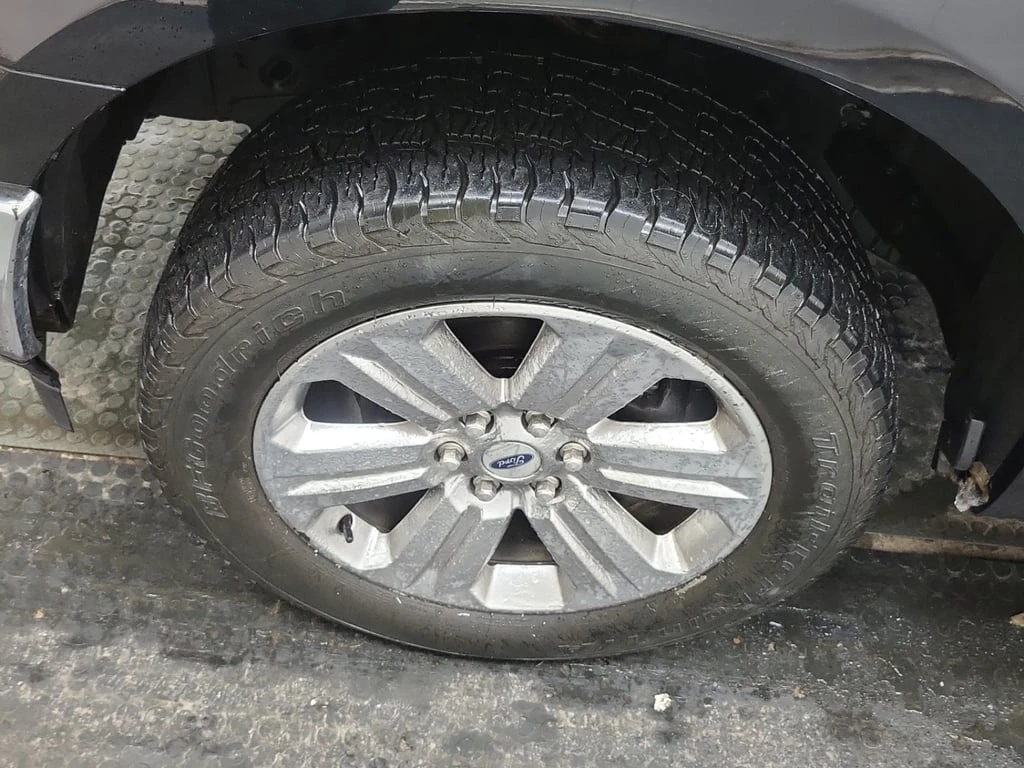 Ford F150 * XLT CREW CAB SHORT BED * CARFAX * ���� �� �� | Mobile.bg � ����������� 16