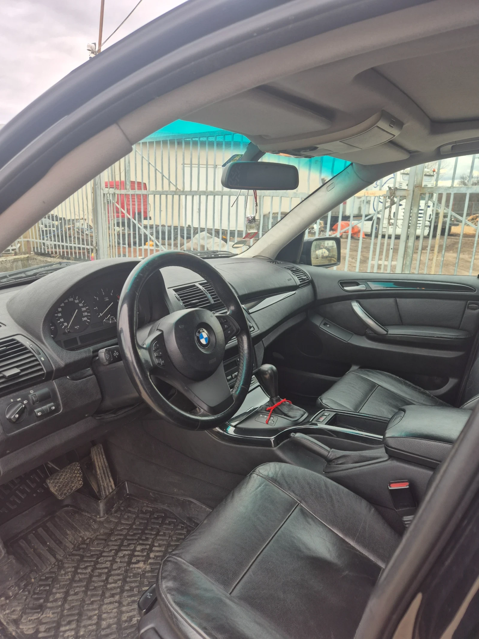 BMW X5  - изображение 8