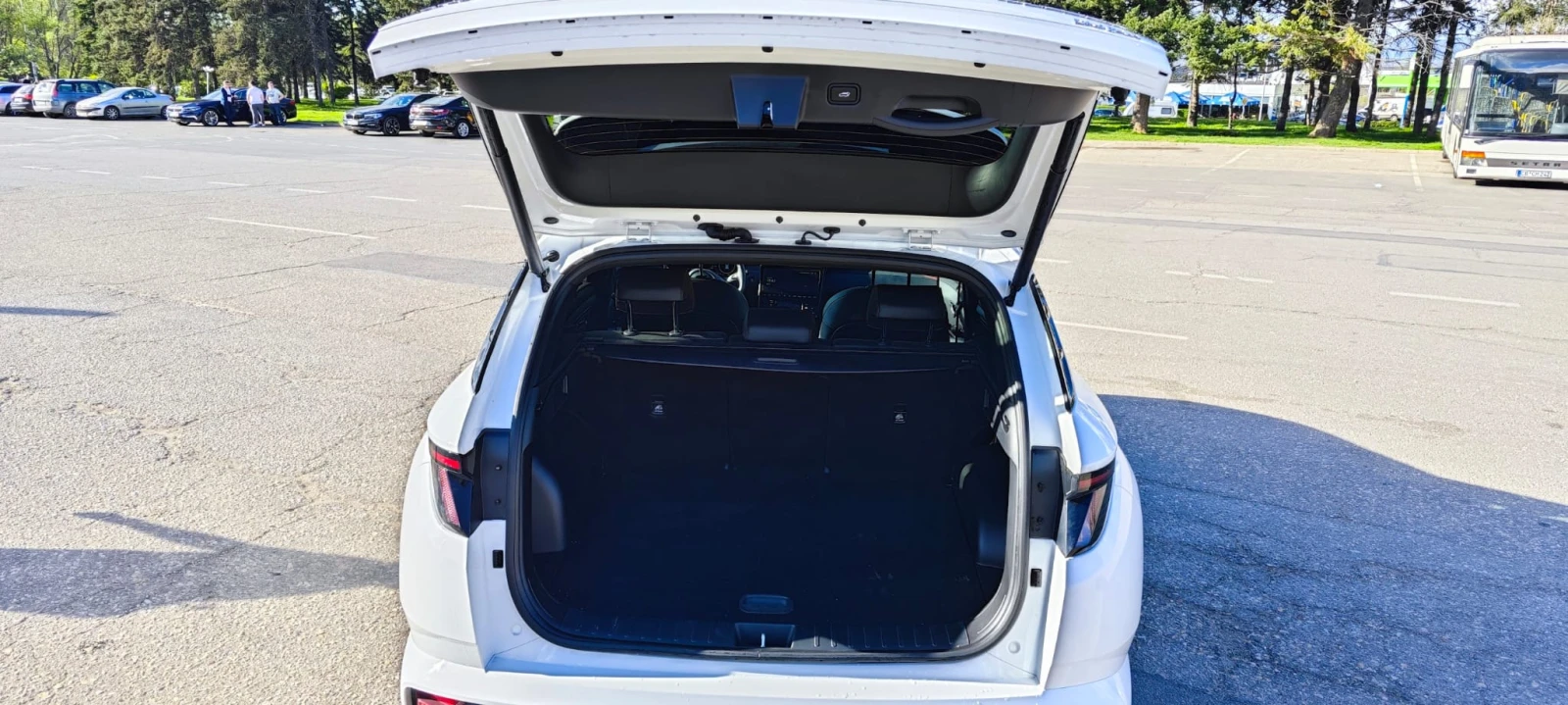 Hyundai Tucson, снимка 12 - Автомобили и джипове - 53997409