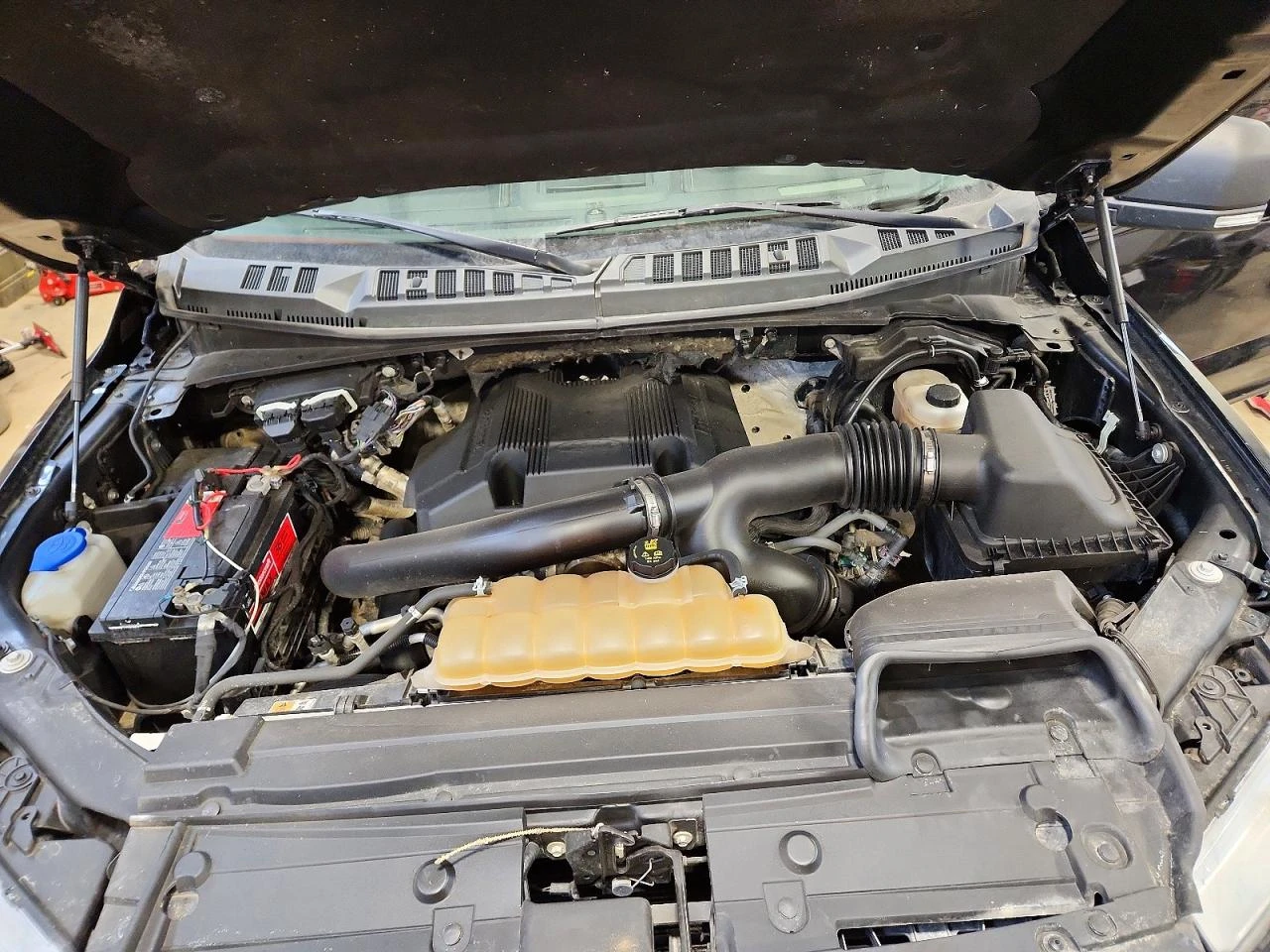 Ford F150 XL 4WD SuperCrew 5.5' Box, снимка 11 - Автомобили и джипове - 54129332