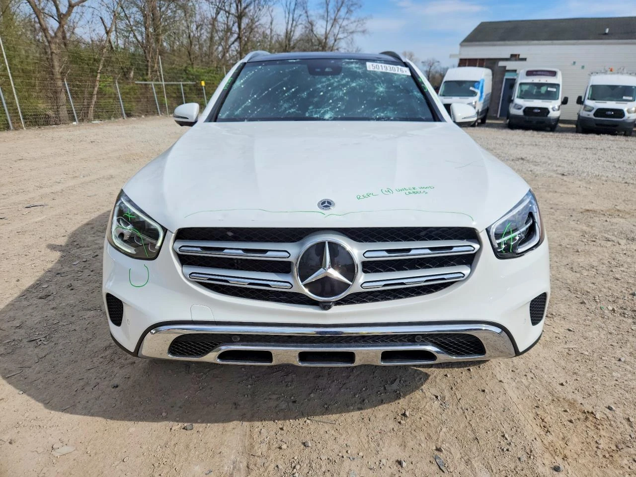Mercedes-Benz GLC 300 4matic* Digital* Distronic* Крайна цена, снимка 2 - Автомобили и джипове - 54368552