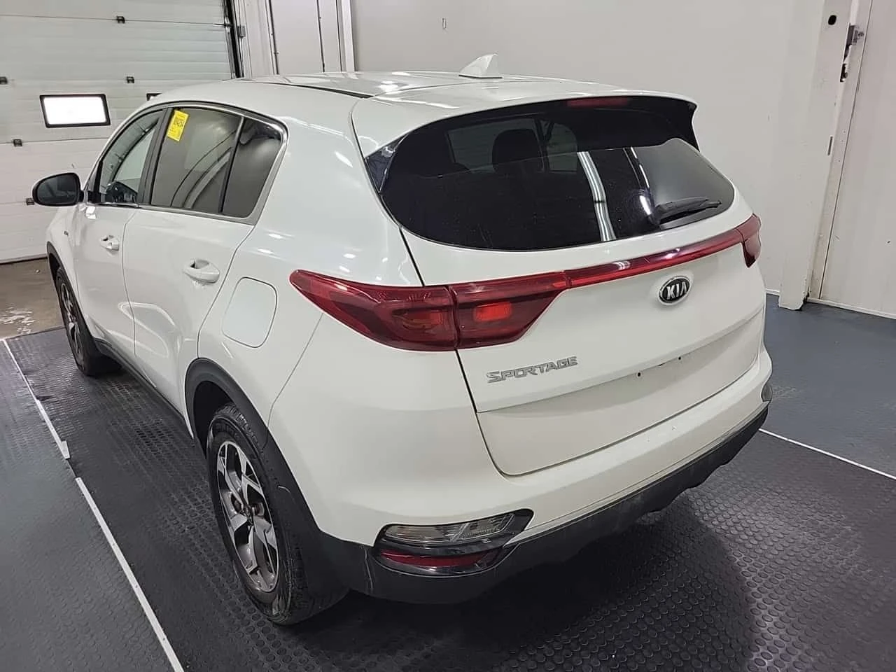 Kia Sportage * LX * CARFAX * ЦЕНА ДО БГ, снимка 6 - Автомобили и джипове - 54725989
