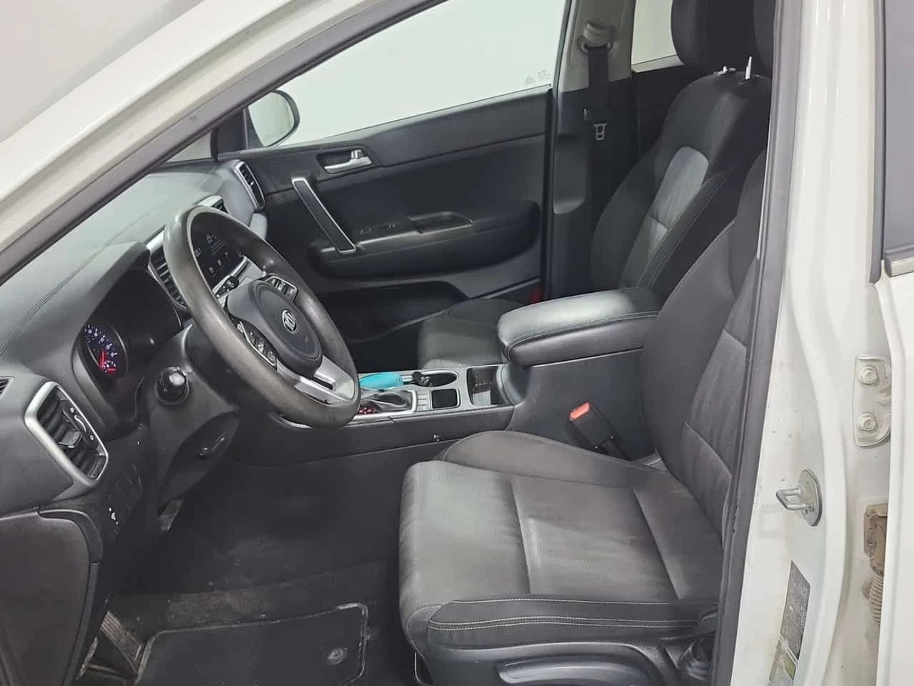 Kia Sportage * LX * CARFAX * ЦЕНА ДО БГ, снимка 7 - Автомобили и джипове - 54725989