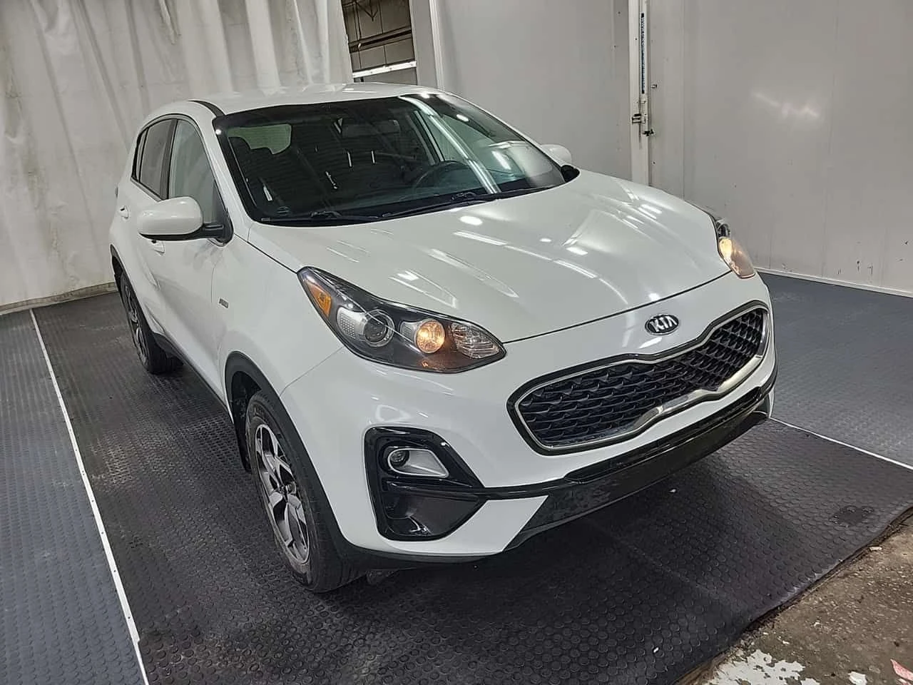 Kia Sportage * LX * CARFAX * ЦЕНА ДО БГ, снимка 3 - Автомобили и джипове - 54725989