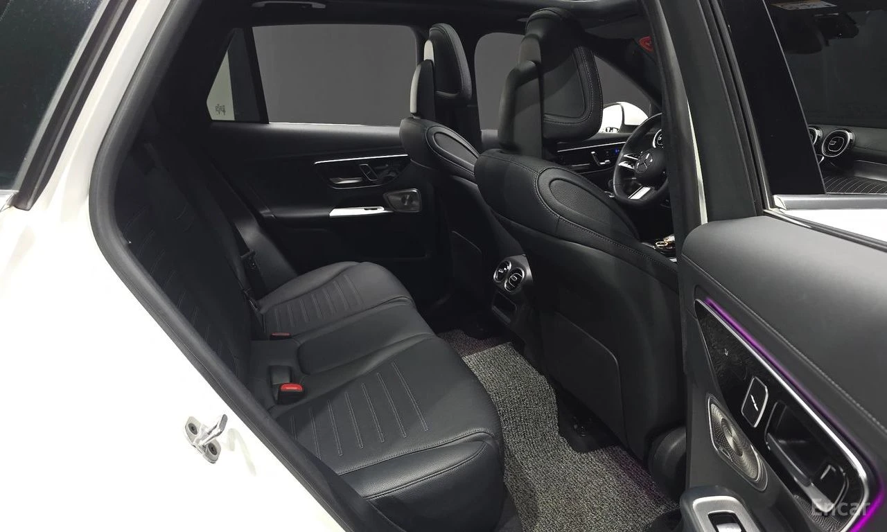 Mercedes-Benz GLC 300 AMG LINE 4MATIC* BURMESTER* HEAD-UP* DISTRONIC* 36, снимка 14 - Автомобили и джипове - 55224537