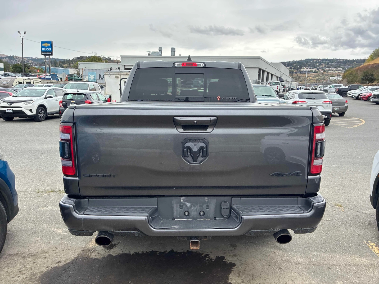 Dodge RAM 1500 * Sport * CARFAX * БЕЗ ПЪРВОНАЧАЛНА ВНОСКА, снимка 4 - Автомобили и джипове - 55948235