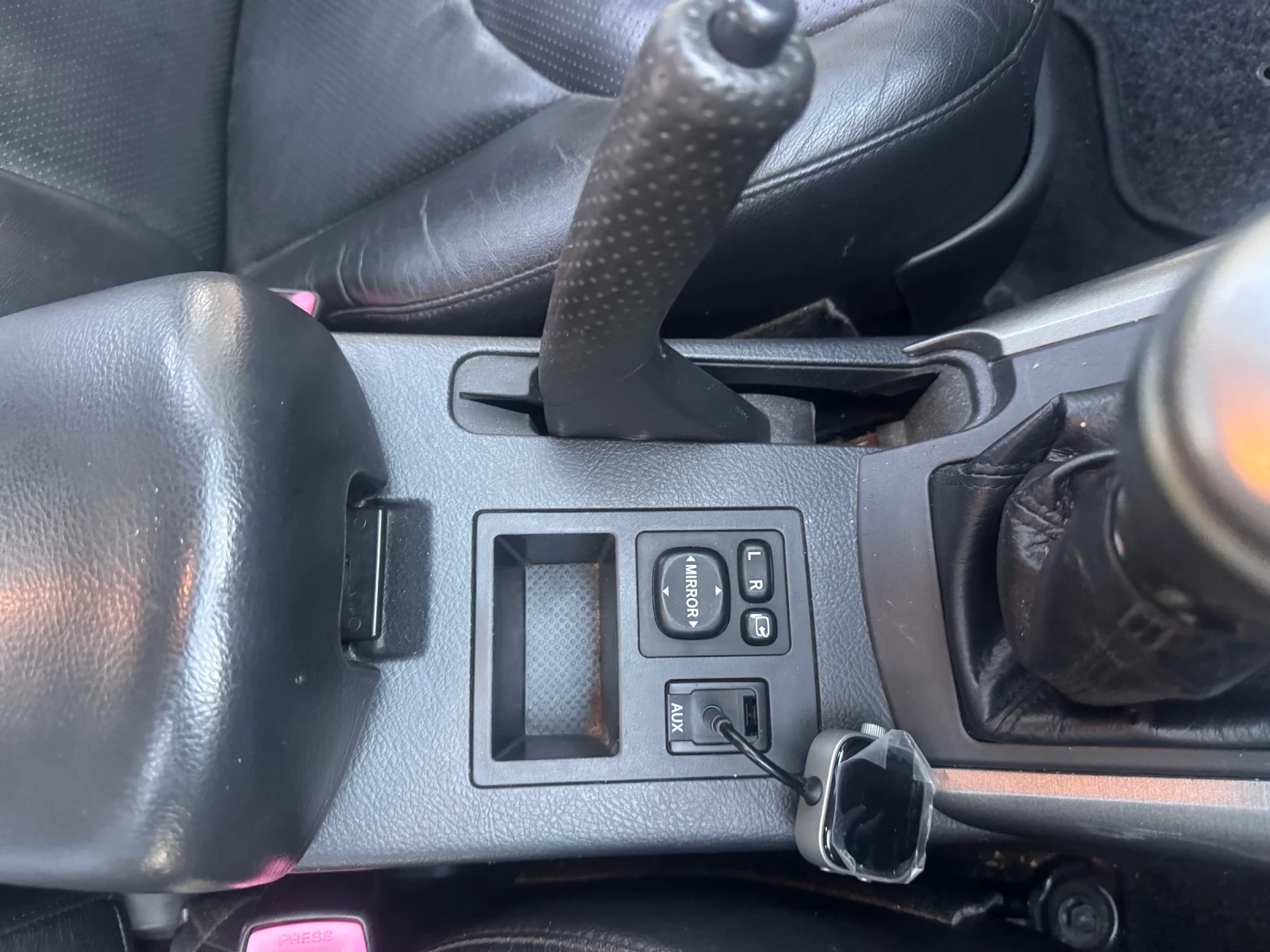 Toyota Rav4 2.2 150к.с D4D, снимка 14 - Автомобили и джипове - 56047502