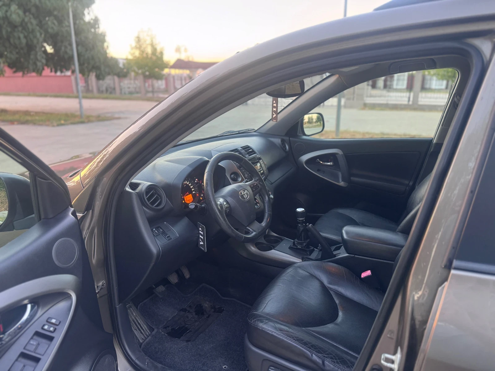 Toyota Rav4 2.2 150к.с D4D, снимка 7 - Автомобили и джипове - 56047502