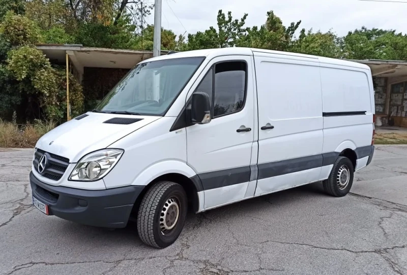 Mercedes-Benz Sprinter 318 3.0L V6 / 180hp / NAVI / Rev. Camera / Clima, снимка 2 - Бусове и автобуси - 52645507