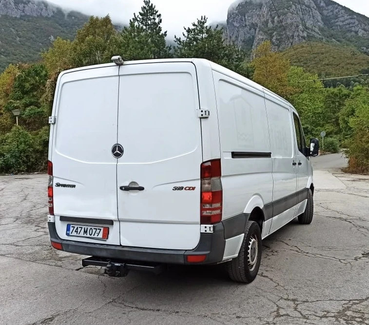 Mercedes-Benz Sprinter 318 3.0L V6 / 180hp / NAVI / Rev. Camera  - изображение 4