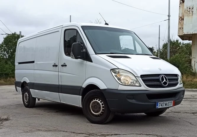 Mercedes-Benz Sprinter 318 3.0L V6 / 180hp / NAVI / Rev. Camera  - изображение 6