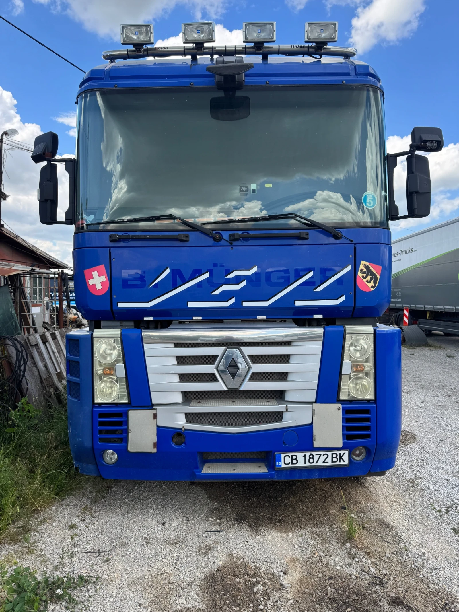 Renault Magnum