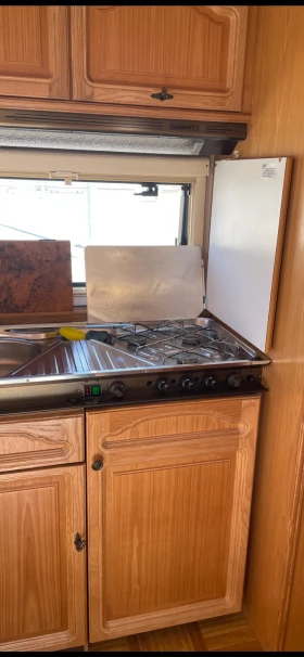 Каравана Tabbert Tabbert Comtesse TD 490 1300 кг.за 4 Човека, снимка 9