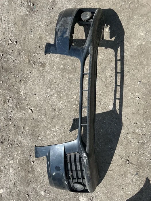 Предна броня Audi a4 b8 2009гАуди а4 гола обикновена 8k0807437 8K0807437