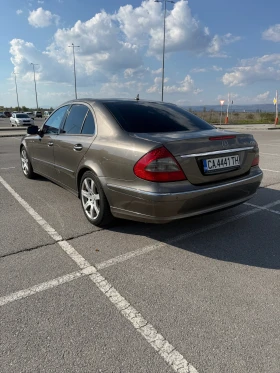 Mercedes-Benz E 220, снимка 4