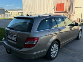 Mercedes-Benz 220, снимка 3