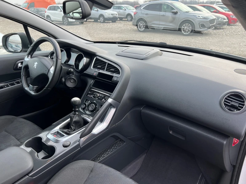 Peugeot 3008 1.6 HDI, снимка 13 - Автомобили и джипове - 48153120