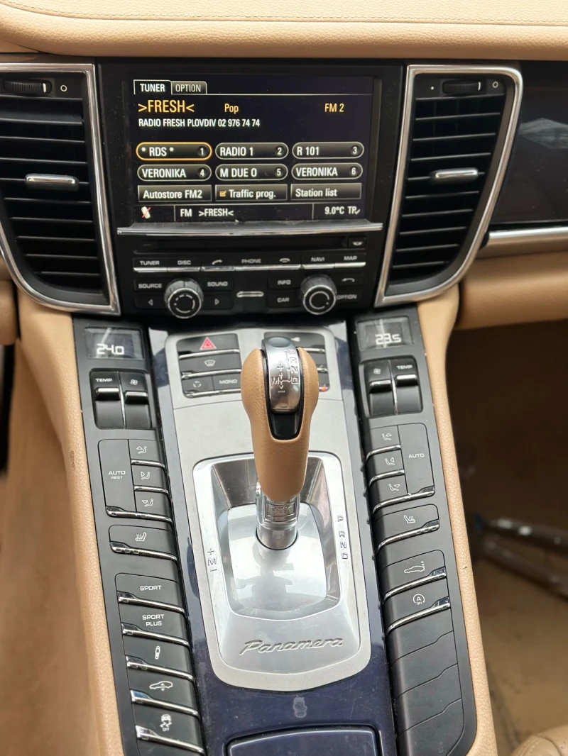 Porsche Panamera 4S 4.8 PDK , снимка 11 - Автомобили и джипове - 48237830